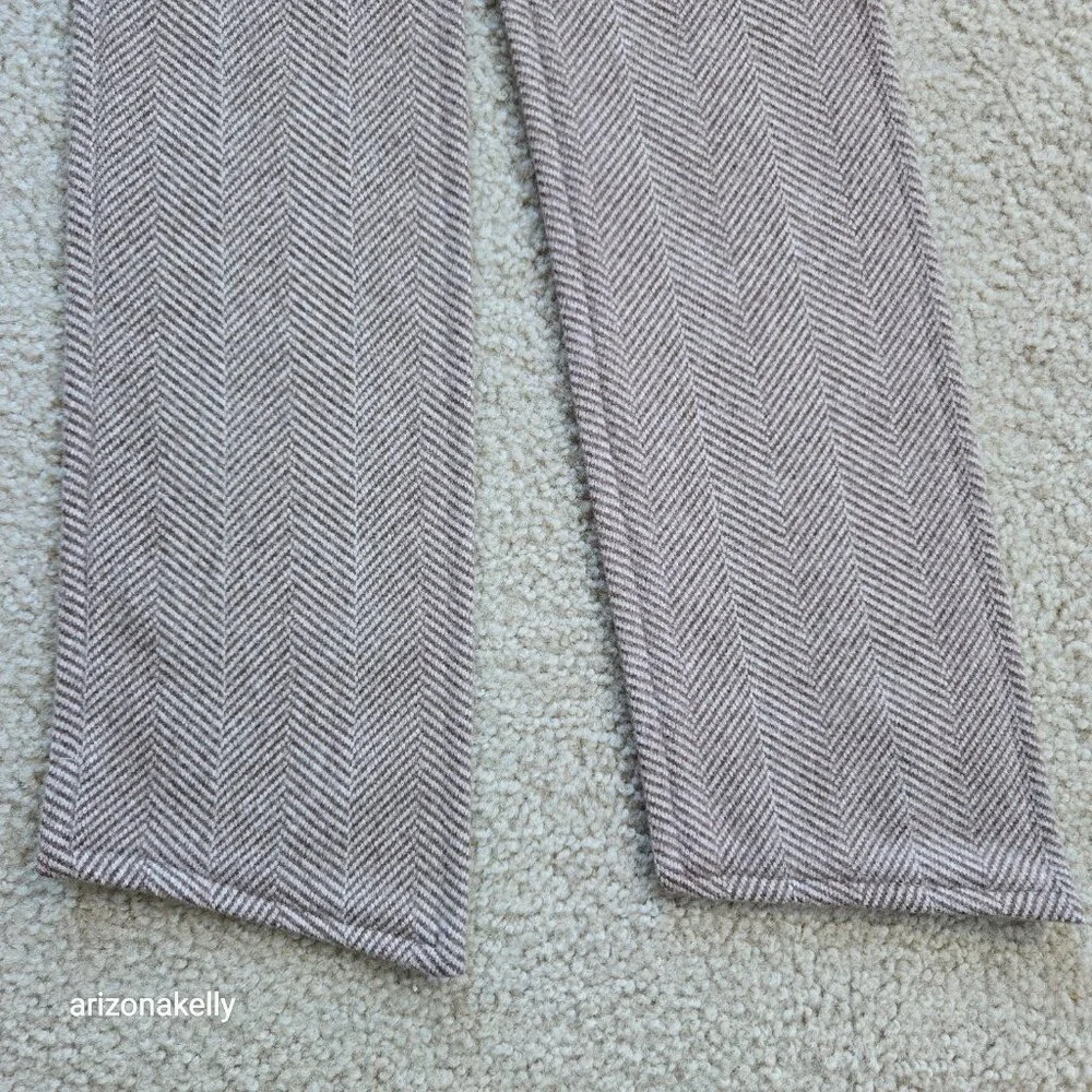 NWOT Tan Wool Herringbone Tailored/Structured Scarf Menswear Haberdashery
